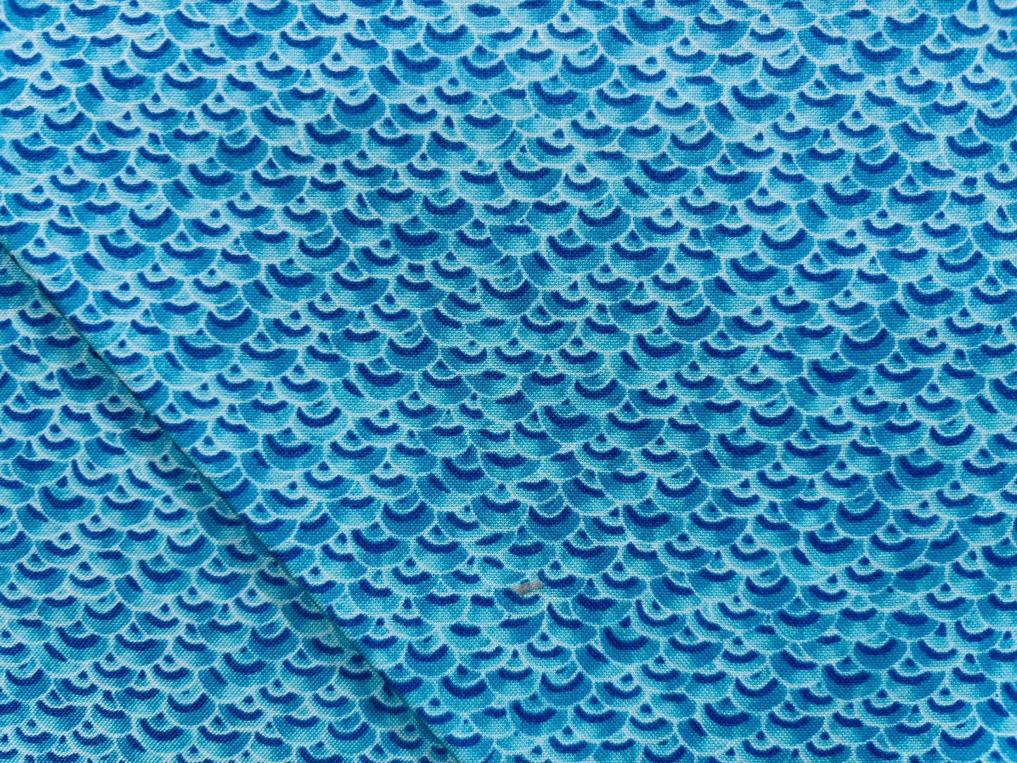CHRISTINE GRAF 2015, QUILTING TREASURES ondas tonos azul