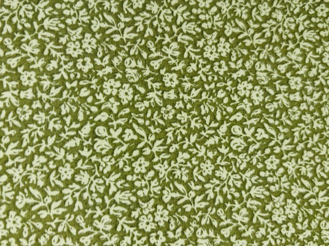 TILDA, MERRY LITTLE CHRISTMAS, FONDO VERDE CON FLORES VERDE