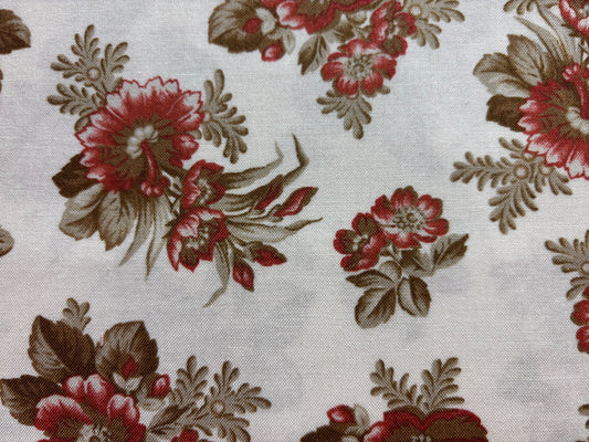 RUBY fondo blanco flores granates