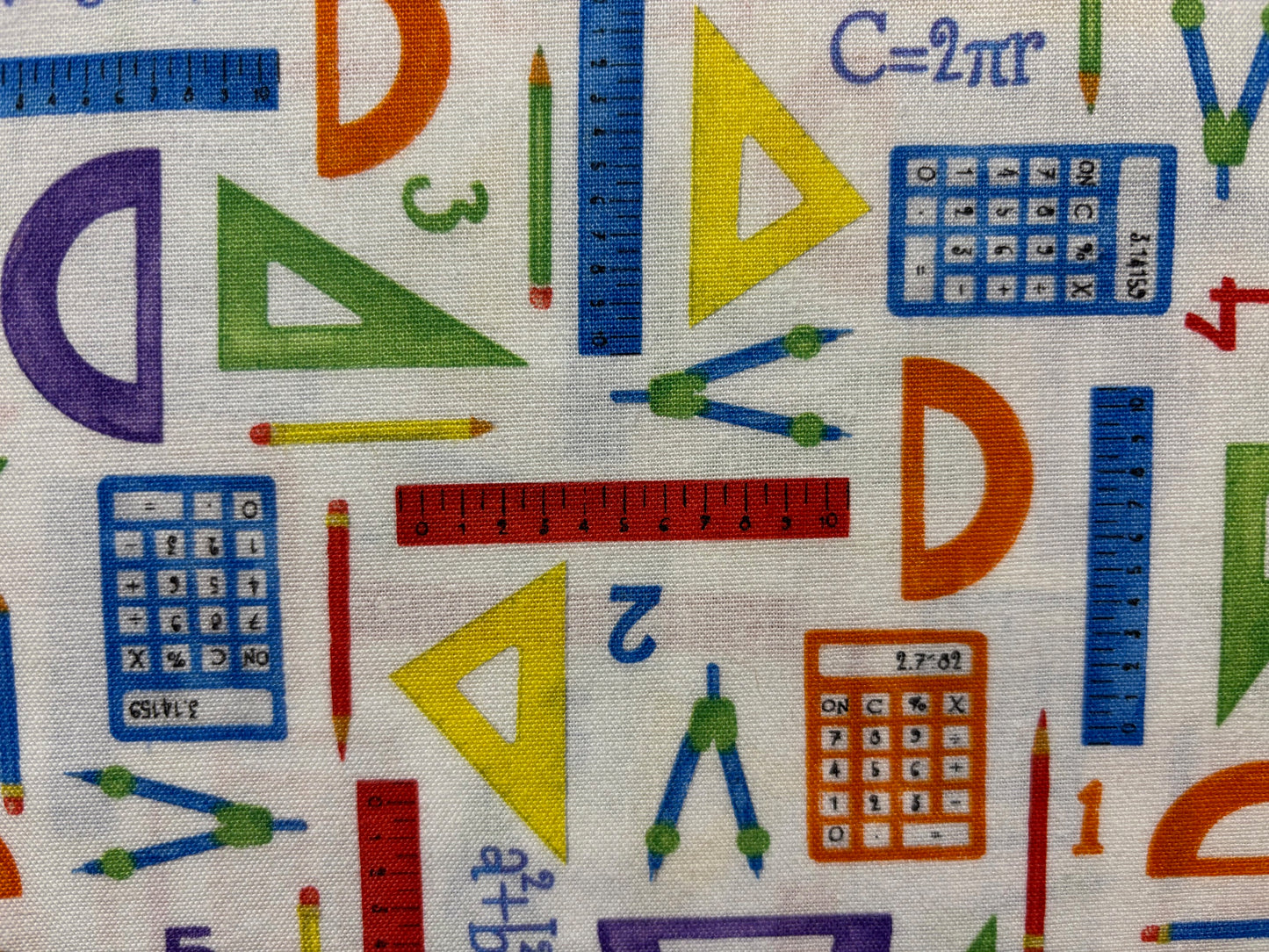 SCHOOL IS COOL calculadora y reglas