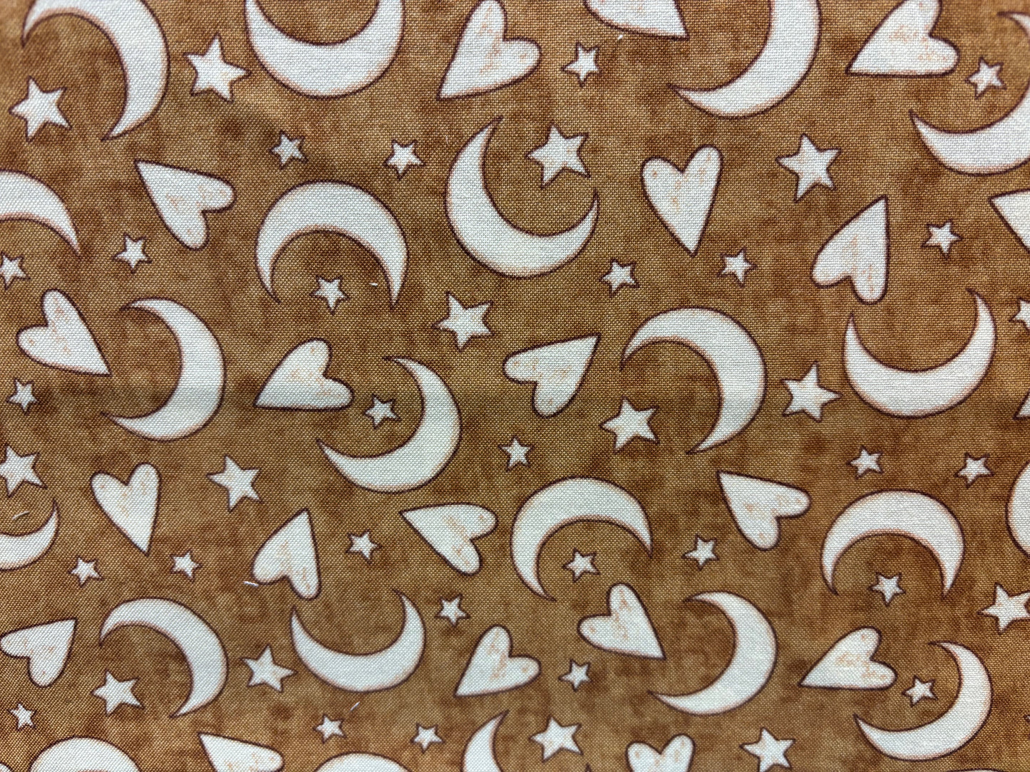 BETHANY BERNDT estrellas corazon luna marron