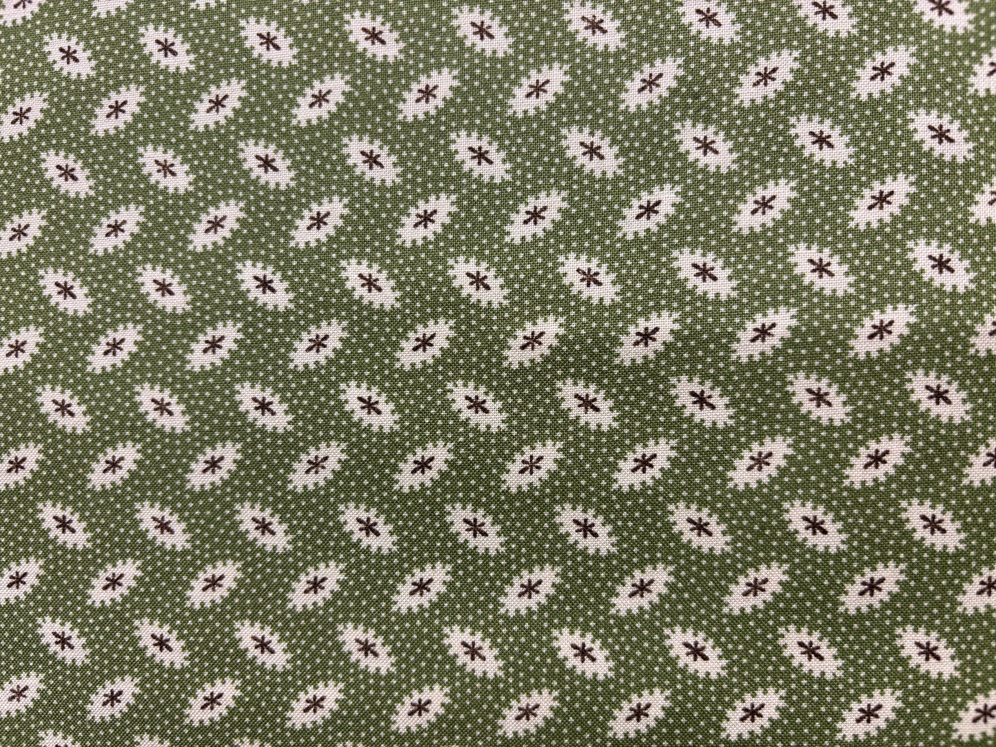 THREADS OF TIME dibujo verde