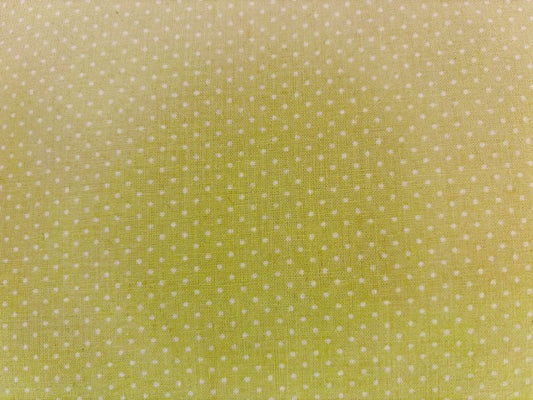 QUILTING TREASURES fondo verde con lunares verde