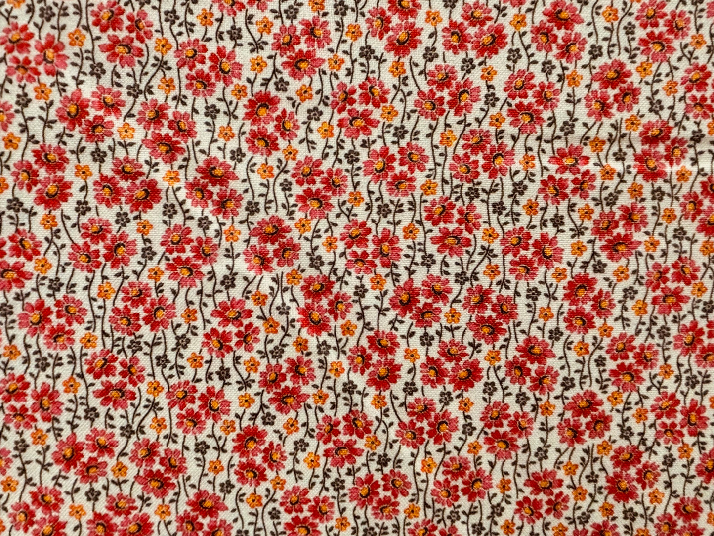 QT FABRICS  flores rojo y naranja