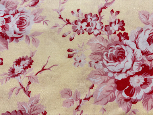 DARLA BY TANYA WHELAN  fondo amarillo flor grande