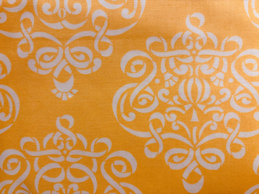 FONDO AMARILLO DIBUJO BLANCO