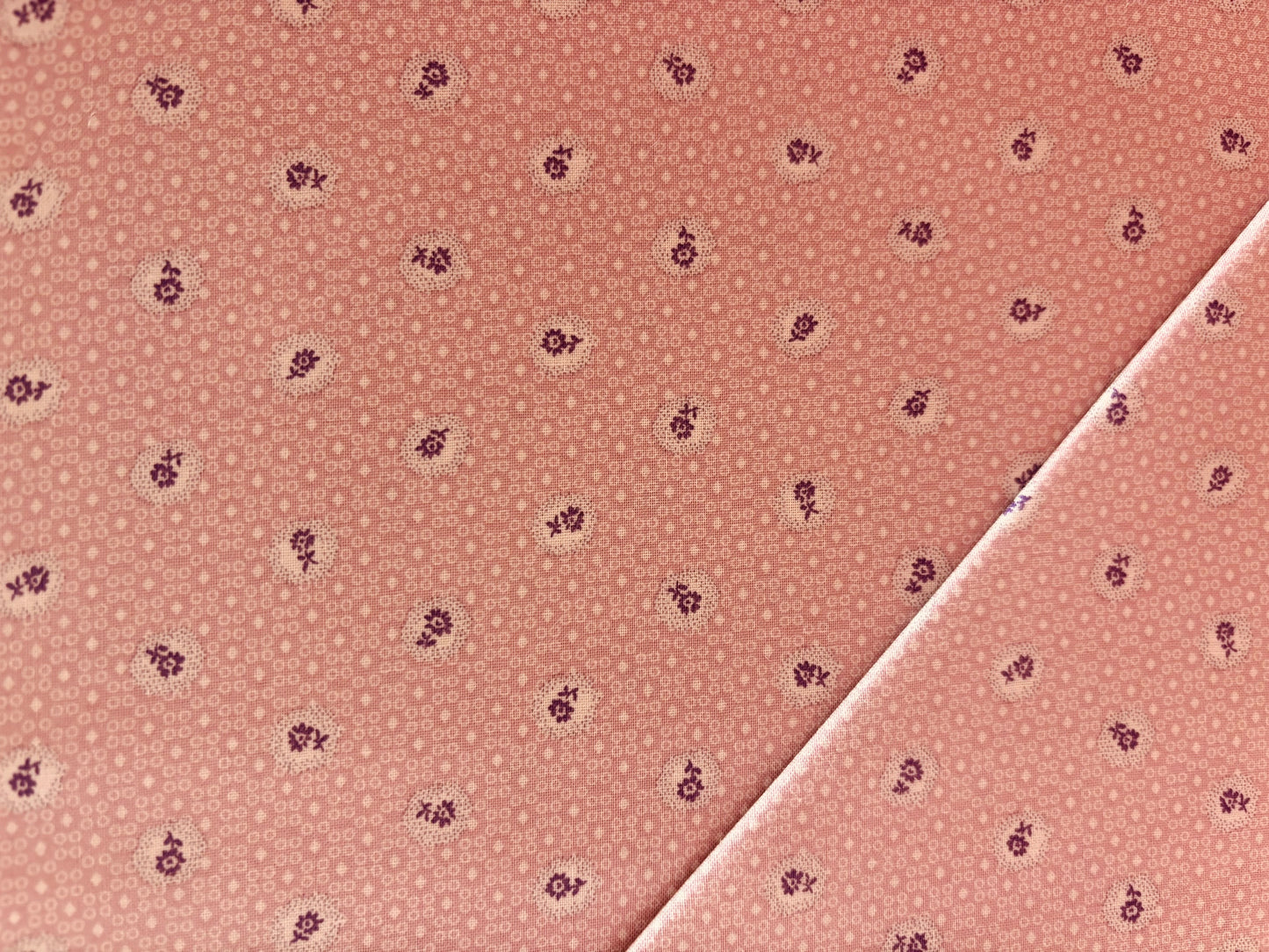 QUILTERS BASIC BY LECIEN flor pequeña