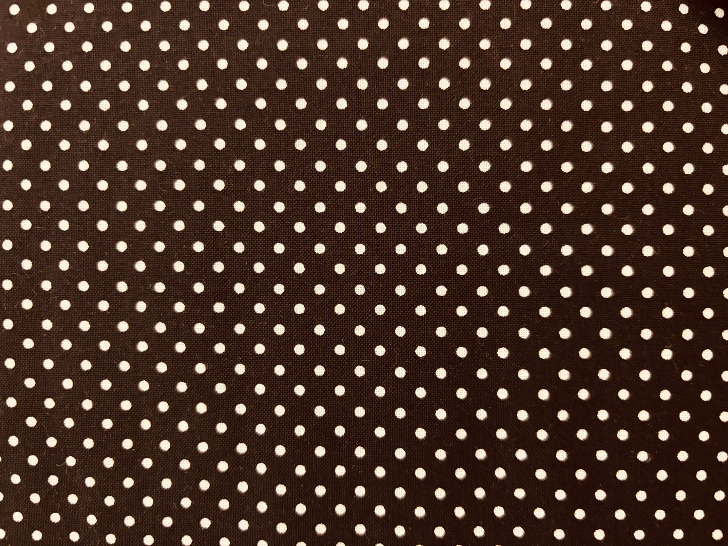 THE HENLEY STUDIO  fondo negro lunar blanco