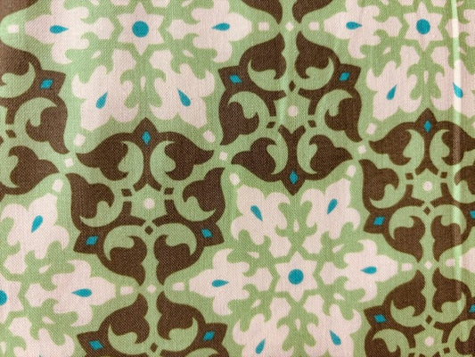 DAISY CHAIN BY AMY BUTIER dibujo verde y marron
