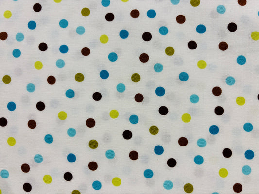 ANN KELLE, ROBERT KAUFMAN  fondo blanco lunares colores azul y verde